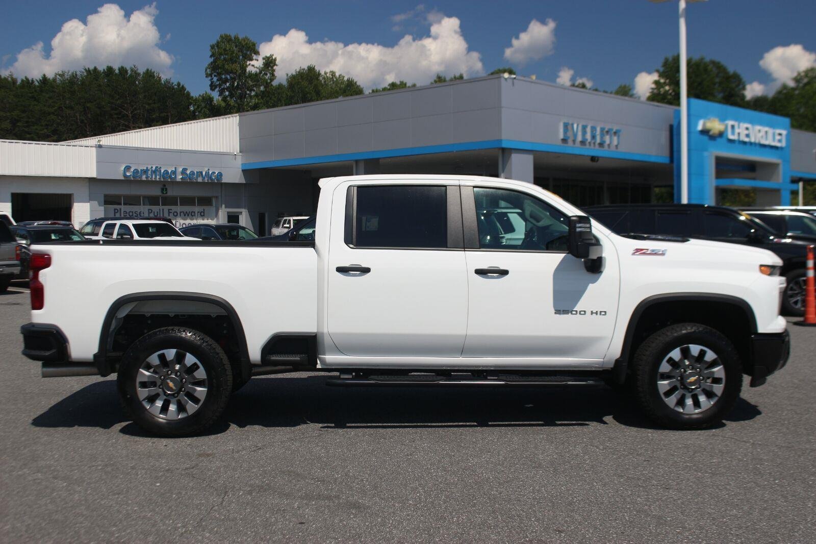 Used 2026 Summit White Chevrolet Custom image 8