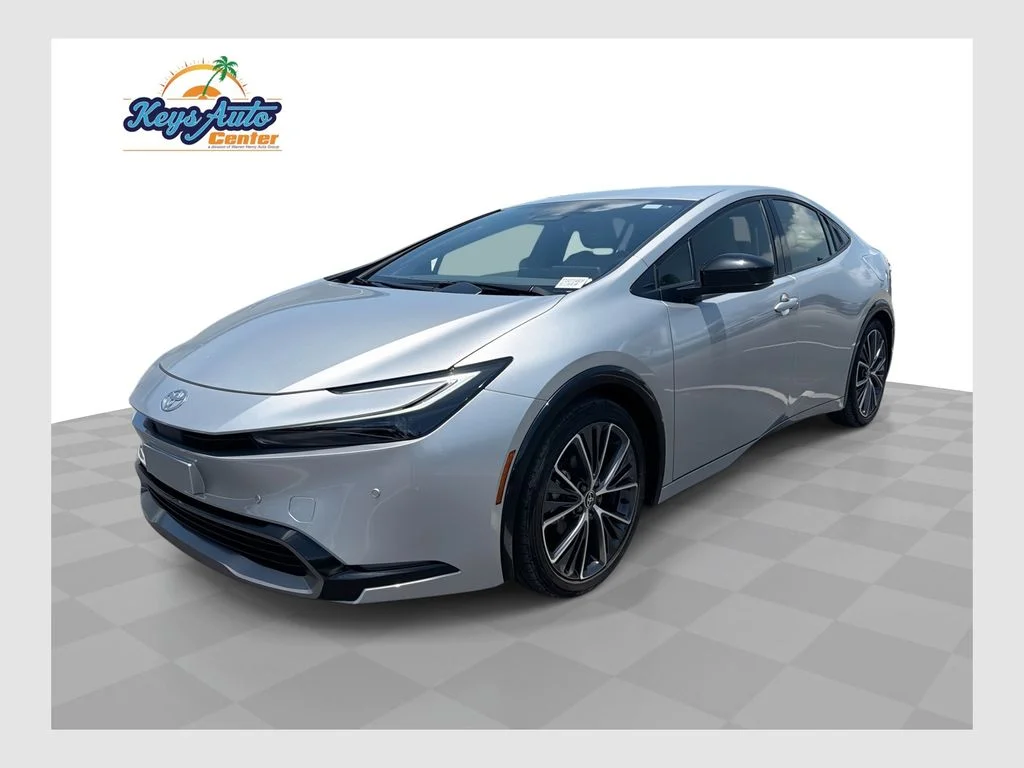 Used 2026 Silver Toyota XLE image 1