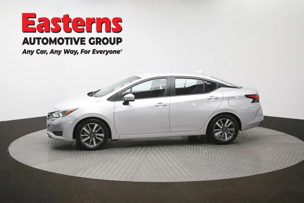 Used 2023 Silver Nissan 1.6 SV image 59
