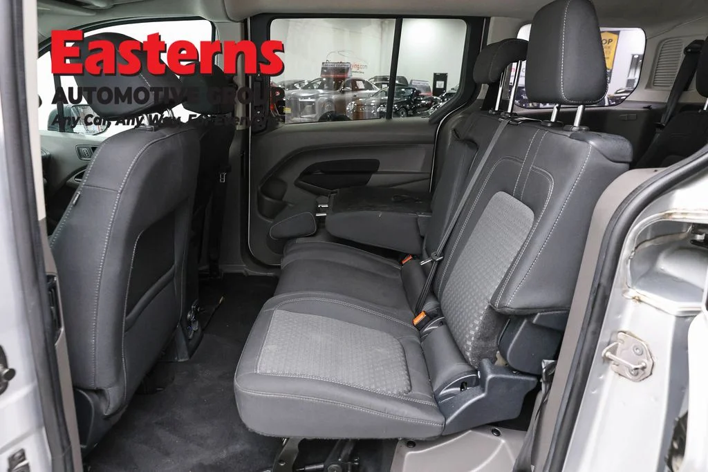 Used 2021 Silver Ford XLT image 21