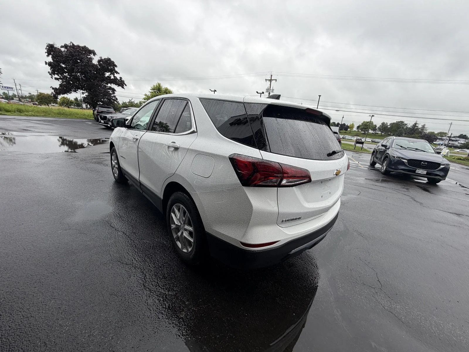 Used 2023 Summit White Chevrolet LT image 6