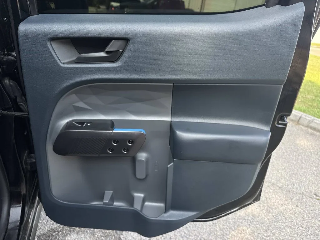 Used 2025 Black Ford Lobo Standard image 20