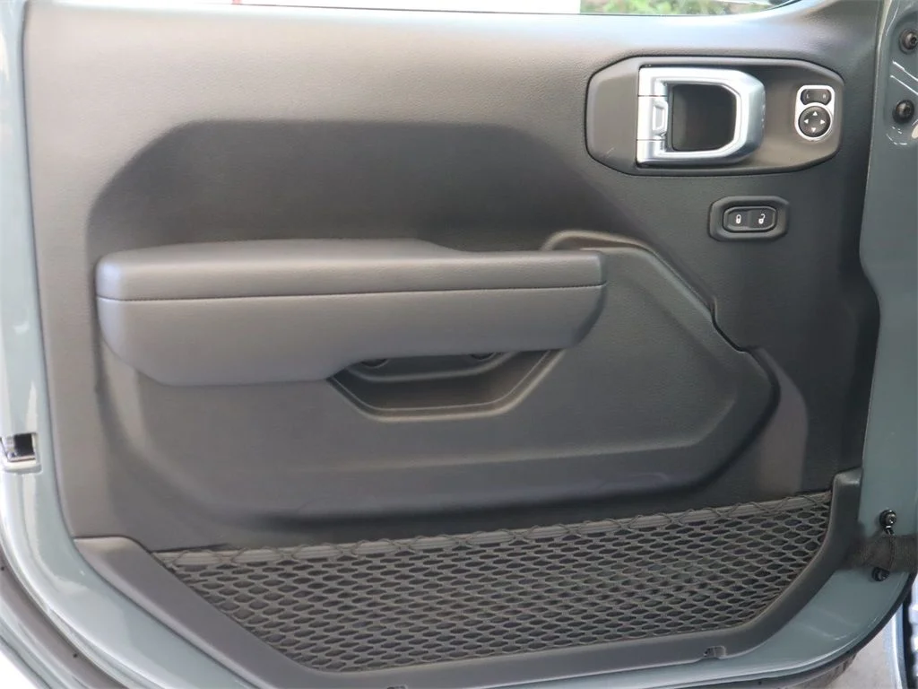 2025 Jeep Wrangler 2-Door Sport S - Photo 18
