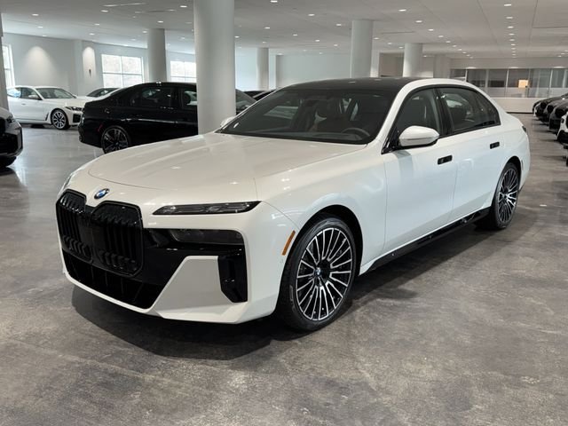 New 2026 Mineral White Metallic BMW 760i xDrive image 3