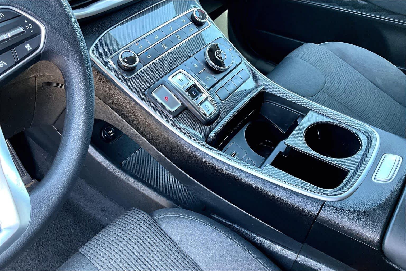 Used 2021 Shimmering Silver Hyundai SEL image 17