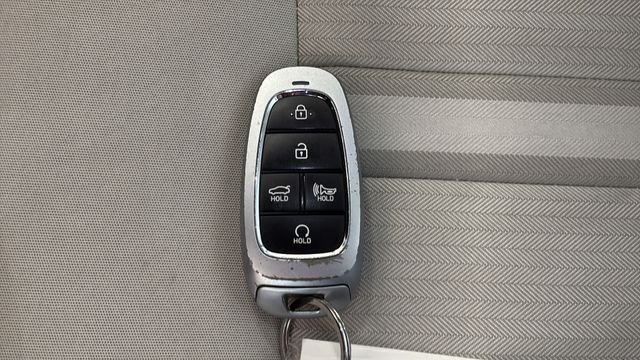 Used 2023 Portofino Gray Hyundai SEL image 31