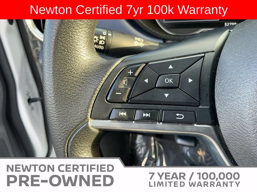 Used 2023 White Nissan 1.6 SV image 25