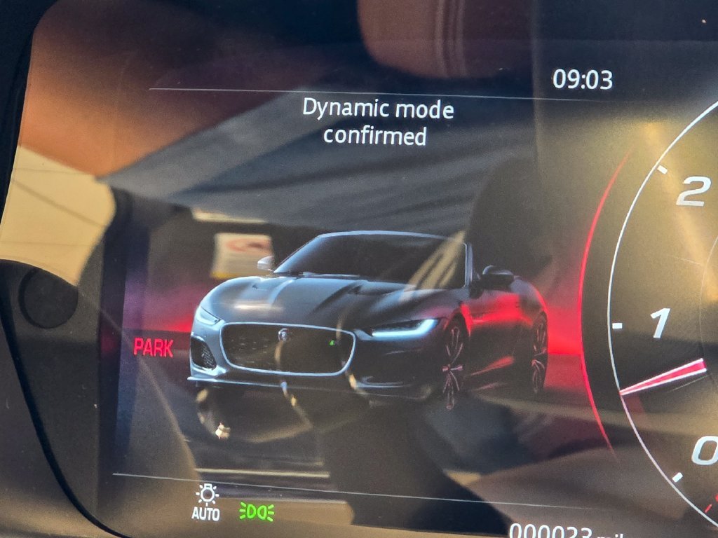 2024 Jaguar F-Type R75 - Photo 12