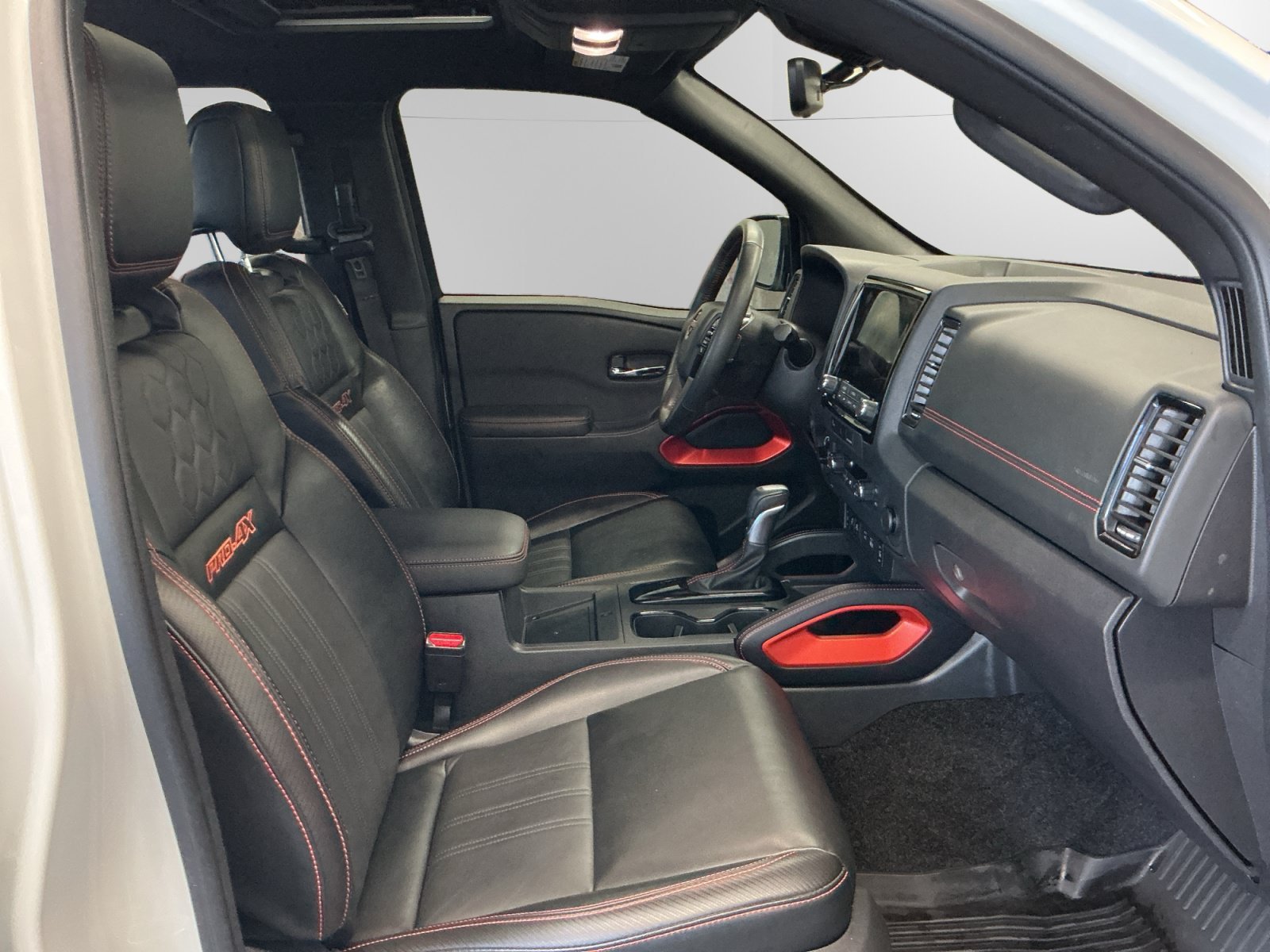 Used 2023 Glacier White Nissan PRO-4X image 15
