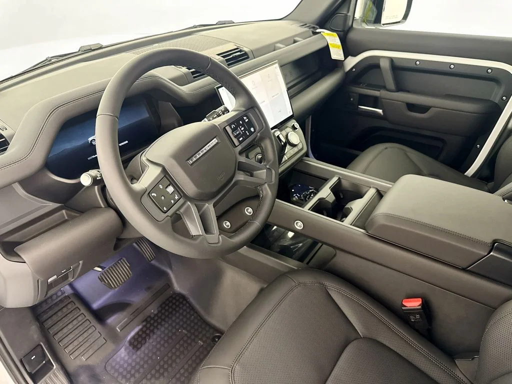 New 2026 Fuji White Land Rover X-Dynamic SE image 9