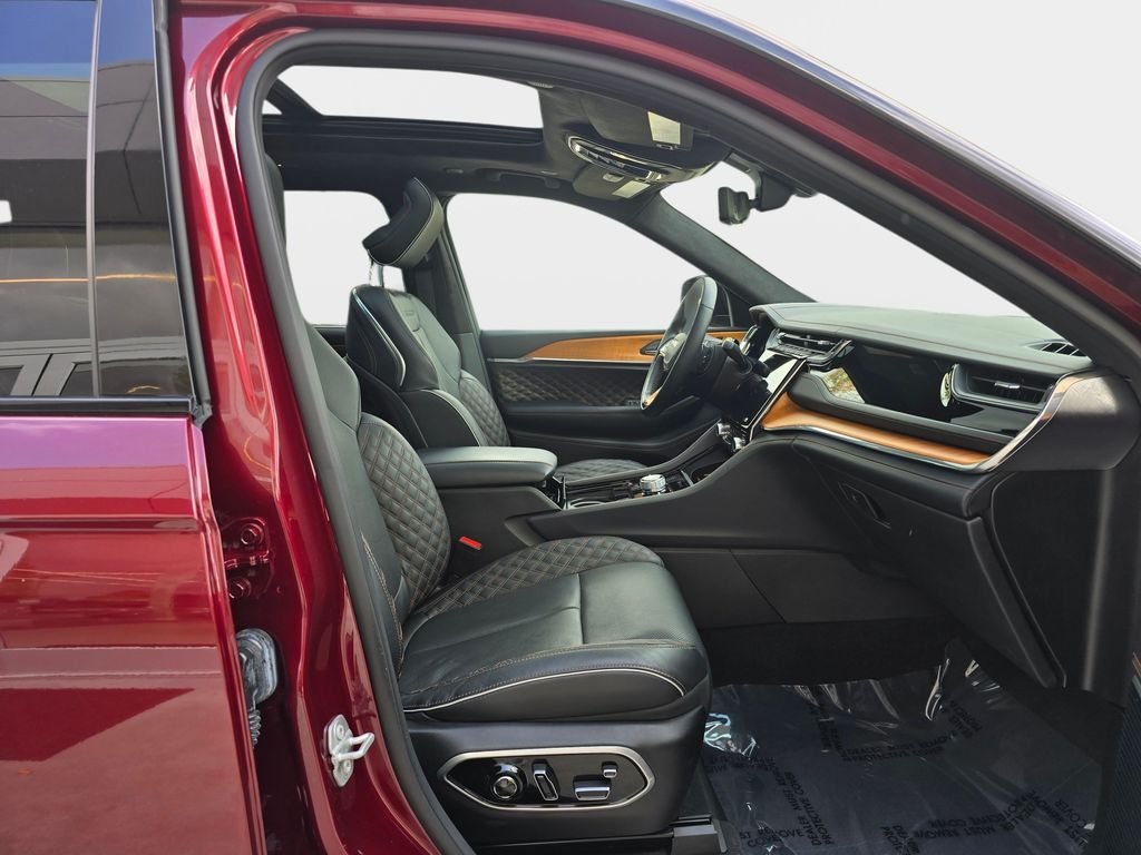 Used 2025 Red Jeep Summit image 12