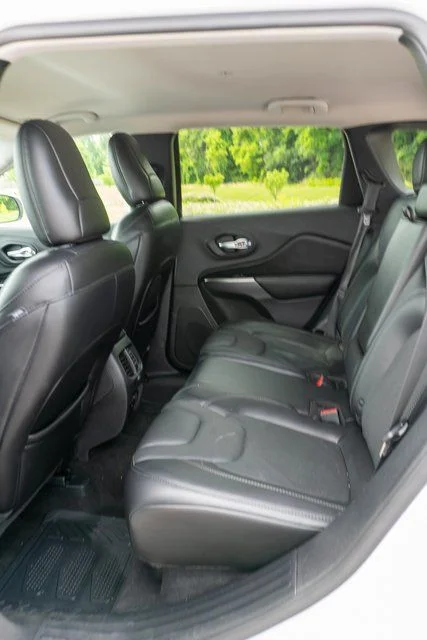 Used 2019 White Jeep Limited image 12