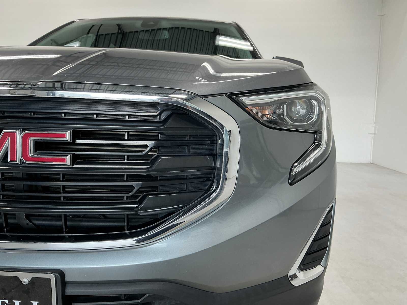 Used 2020 Satin Steel Metallic GMC SLE image 7