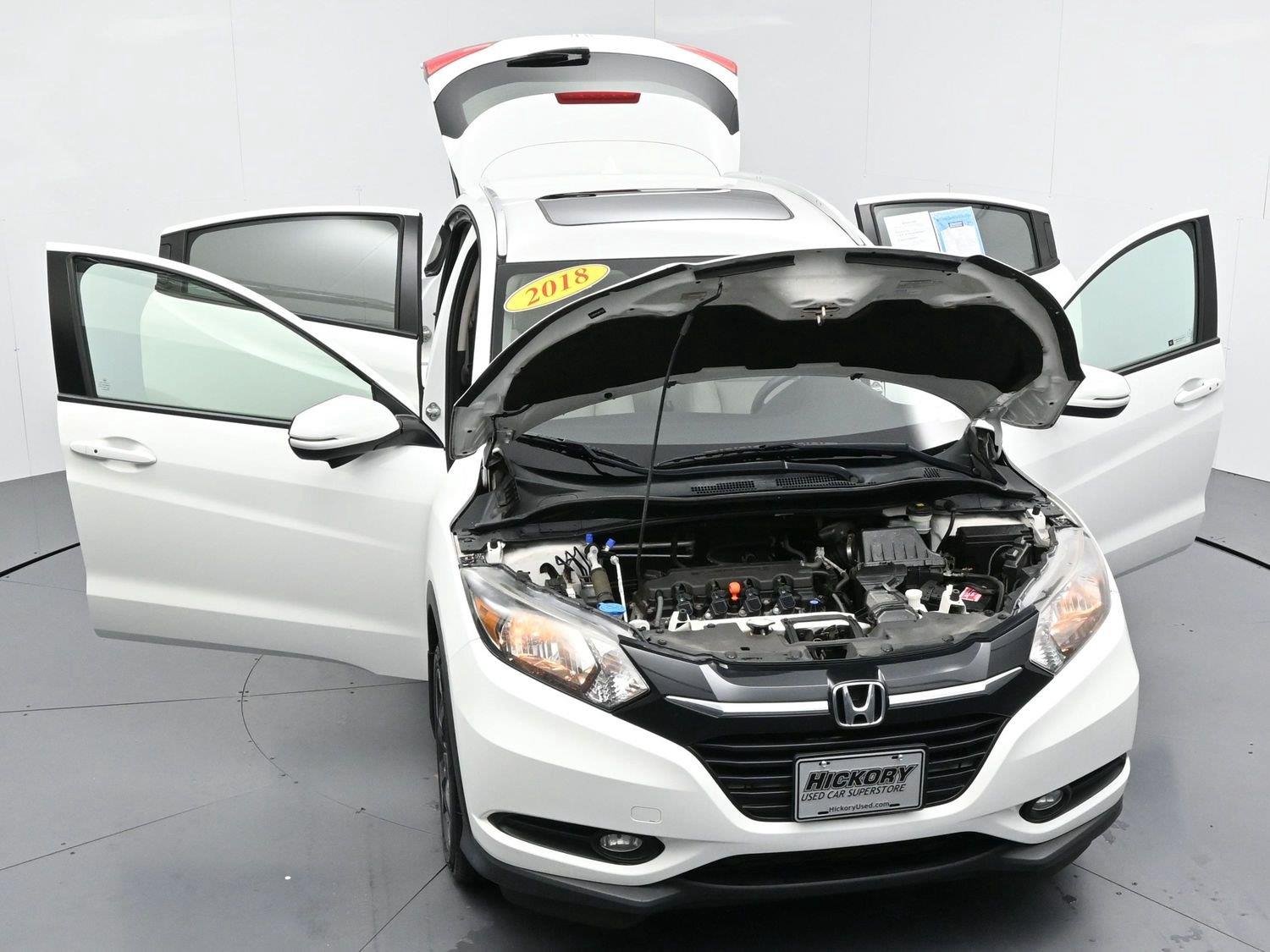 Used 2018 White Orchid Pearl Honda EX-L Navi image 42