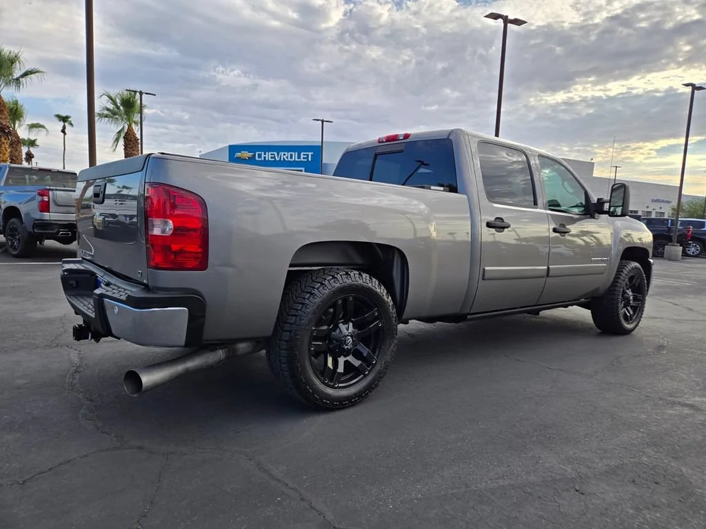 Used 2008 GRAYSTONE METALLIC Chevrolet LT w/1LT image 6