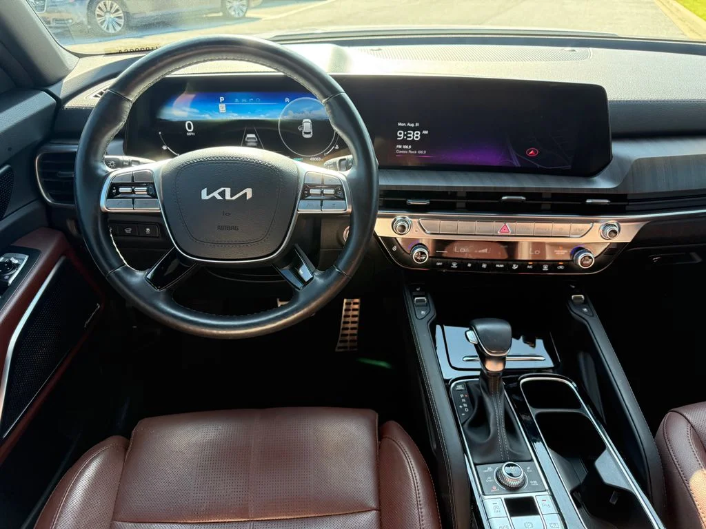 Used 2024 White Kia SX image 8