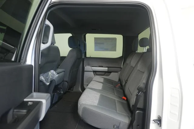 New 2026 Oxford White Ford F-250® XLT image 28