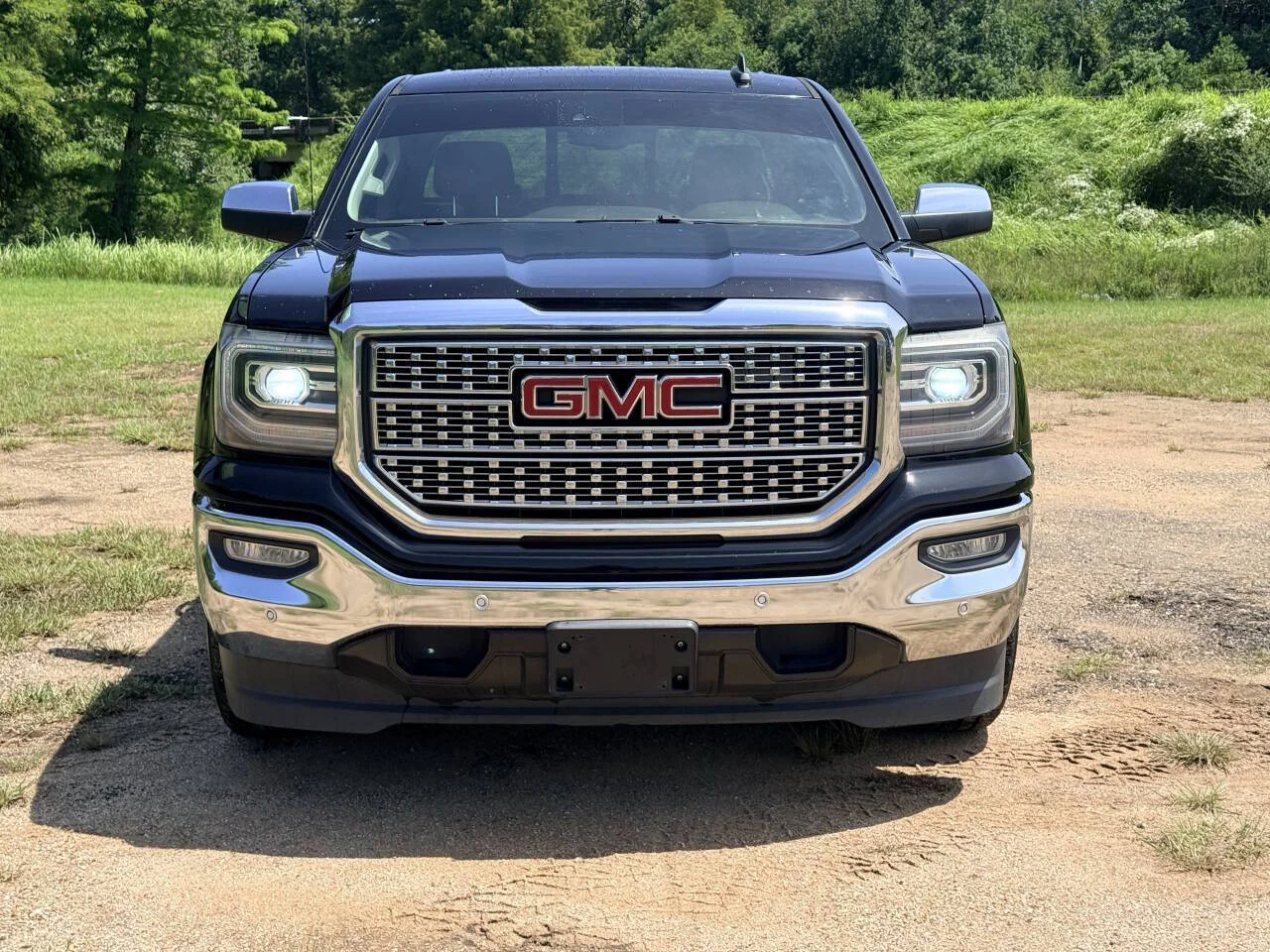 Used 2018 Black GMC SLT 4x2 4dr Crew Cab 5.8 ft. SB image 8
