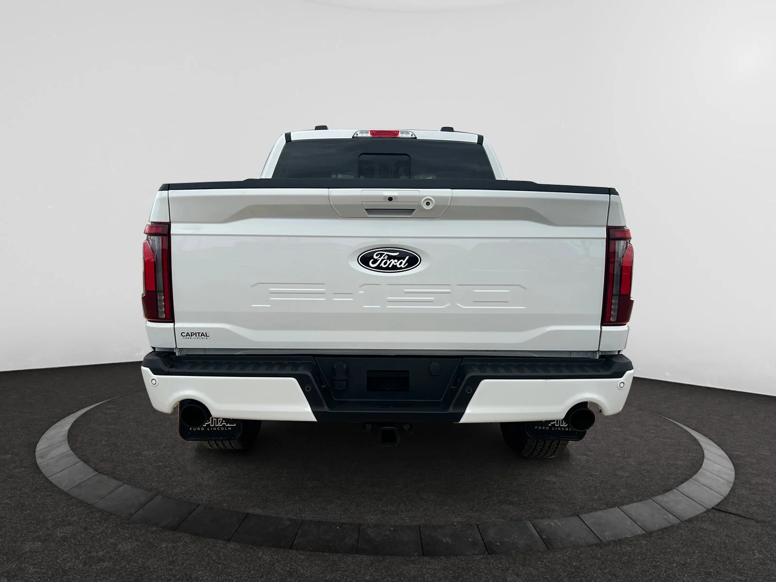 New 2026 Star White Metallic Tri-Coat Ford Lariat image 4