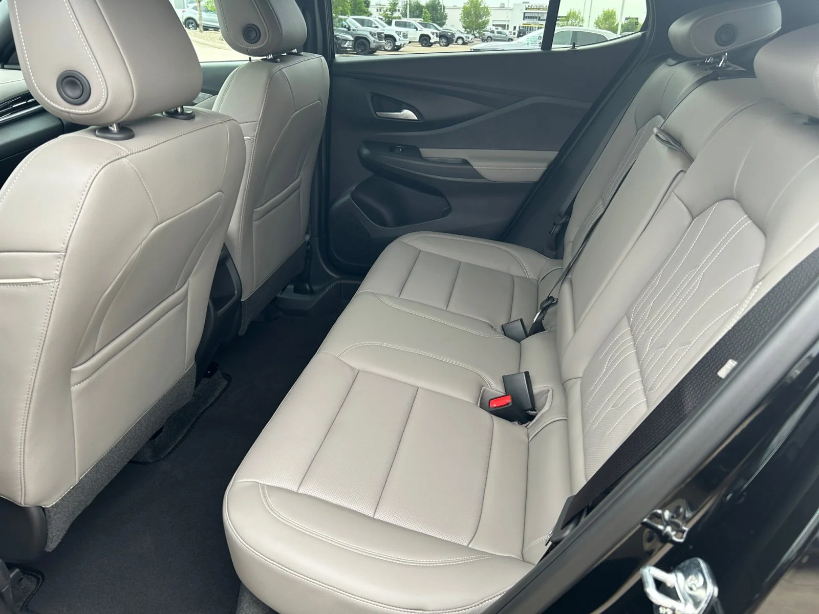 New 2026 Ebony Twilight Metallic Buick Avenir image 19