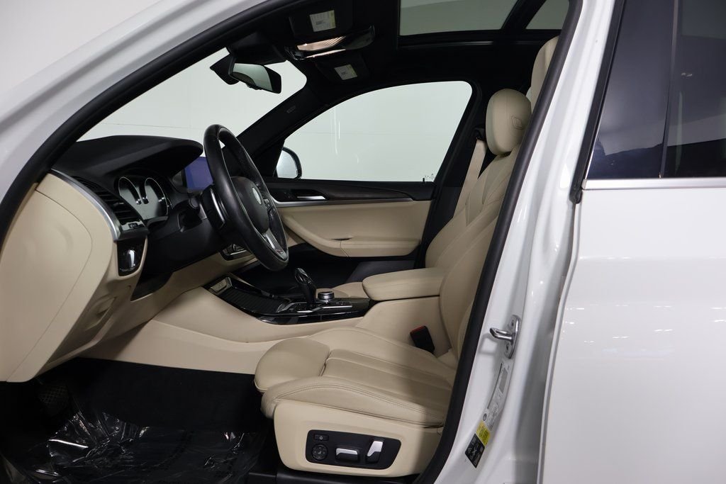 Used 2021 Alpine White BMW xDrive30i image 10