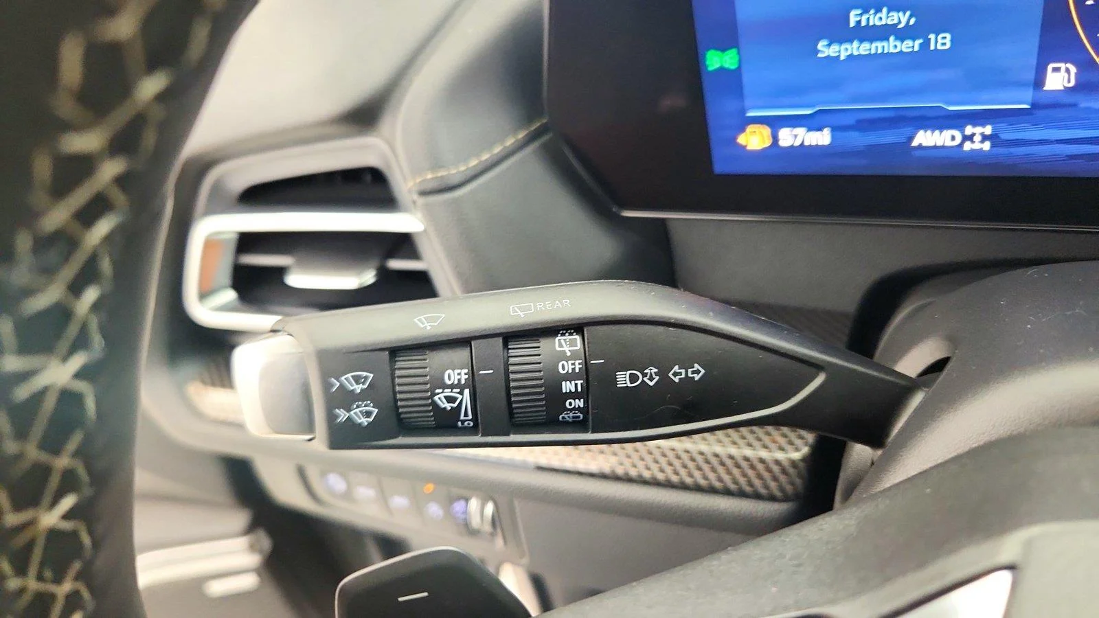 2027 Chevrolet Traverse Z71 - Photo 17