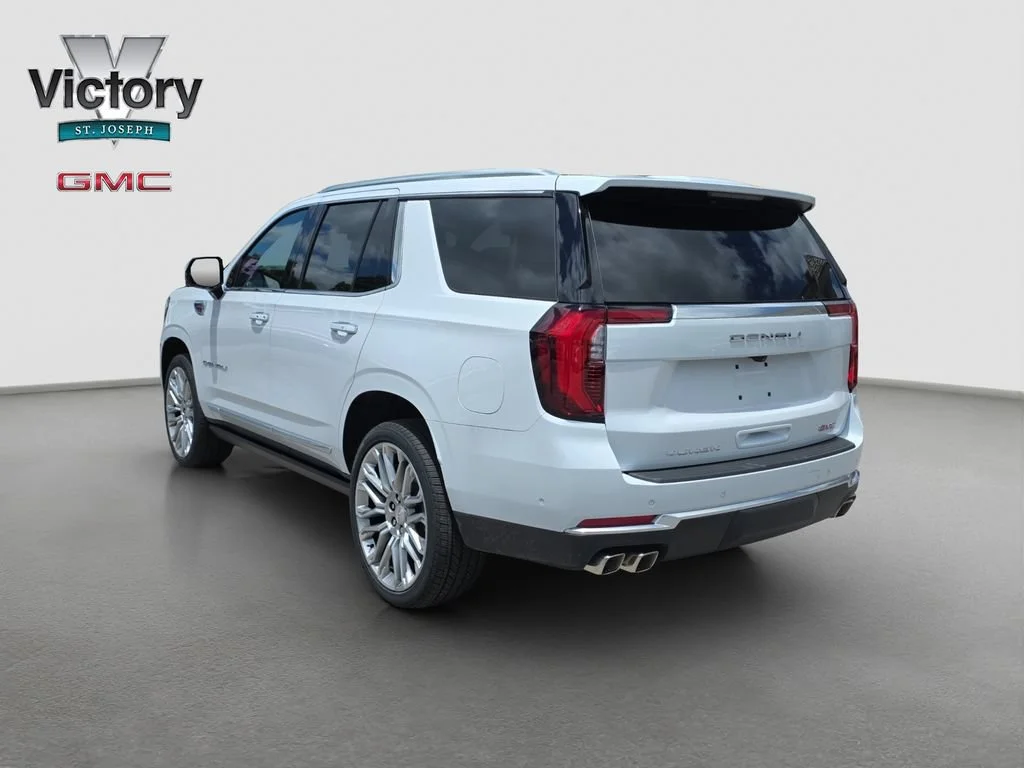 2026 GMC Yukon Denali - Photo 15