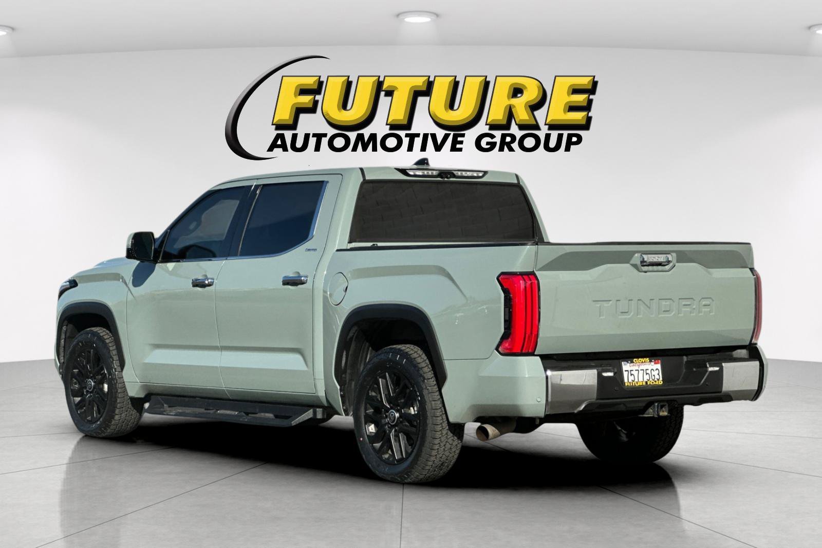 Used 2022 Gray Toyota Limited image 5