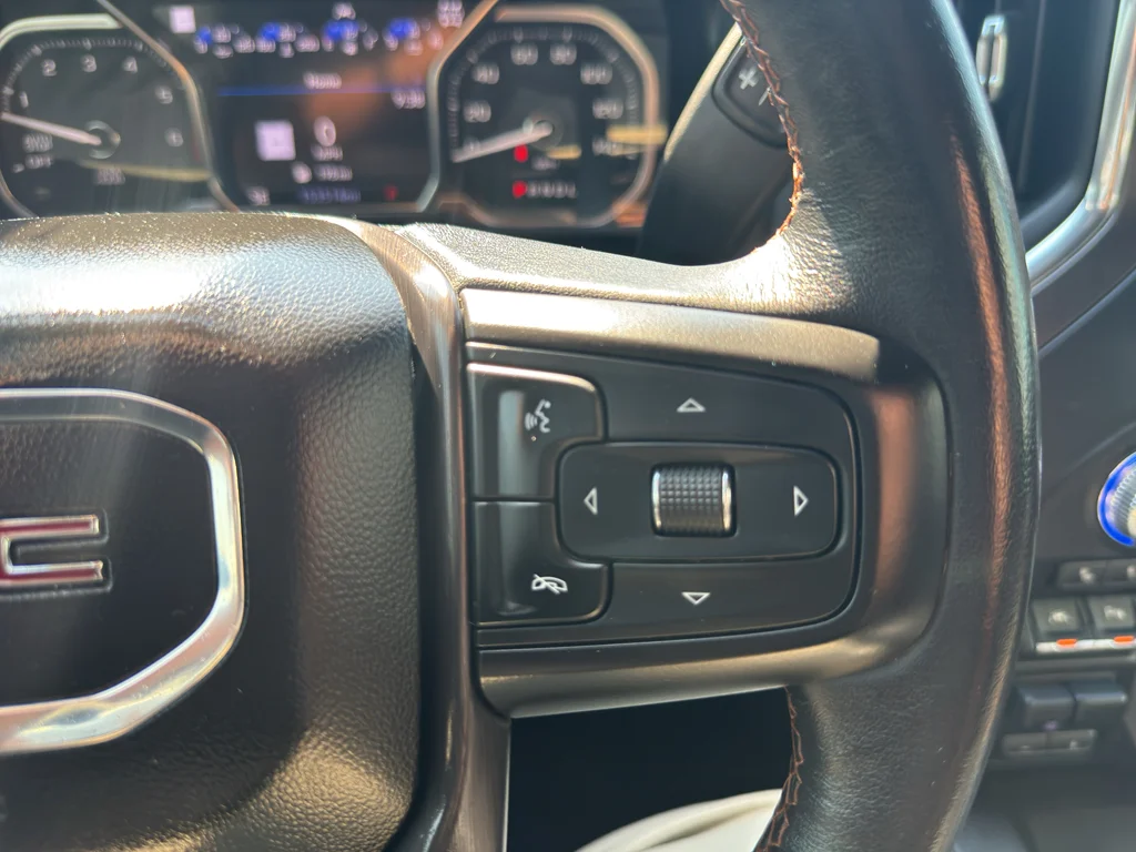 Used 2020 Onyx Black GMC AT4 image 33