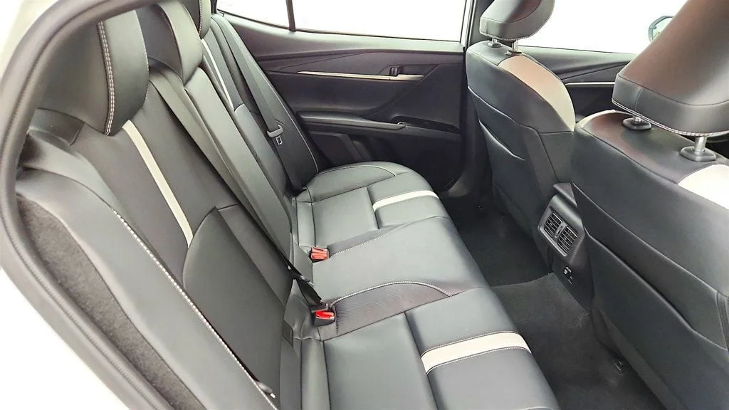 Used 2025 Ice Cap Toyota SE AWD image 20