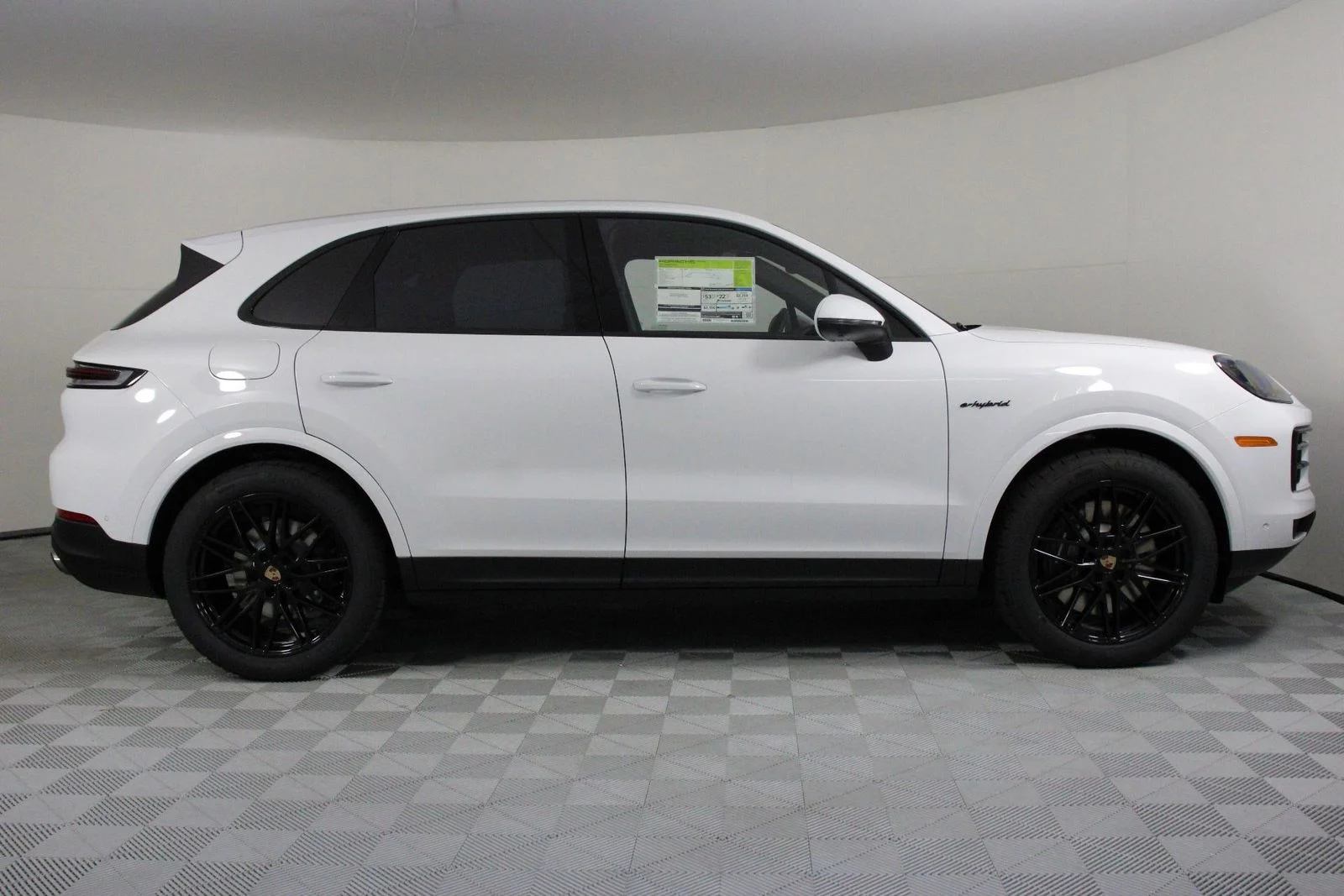 2026 Porsche Cayenne E-Hybrid - Photo 8
