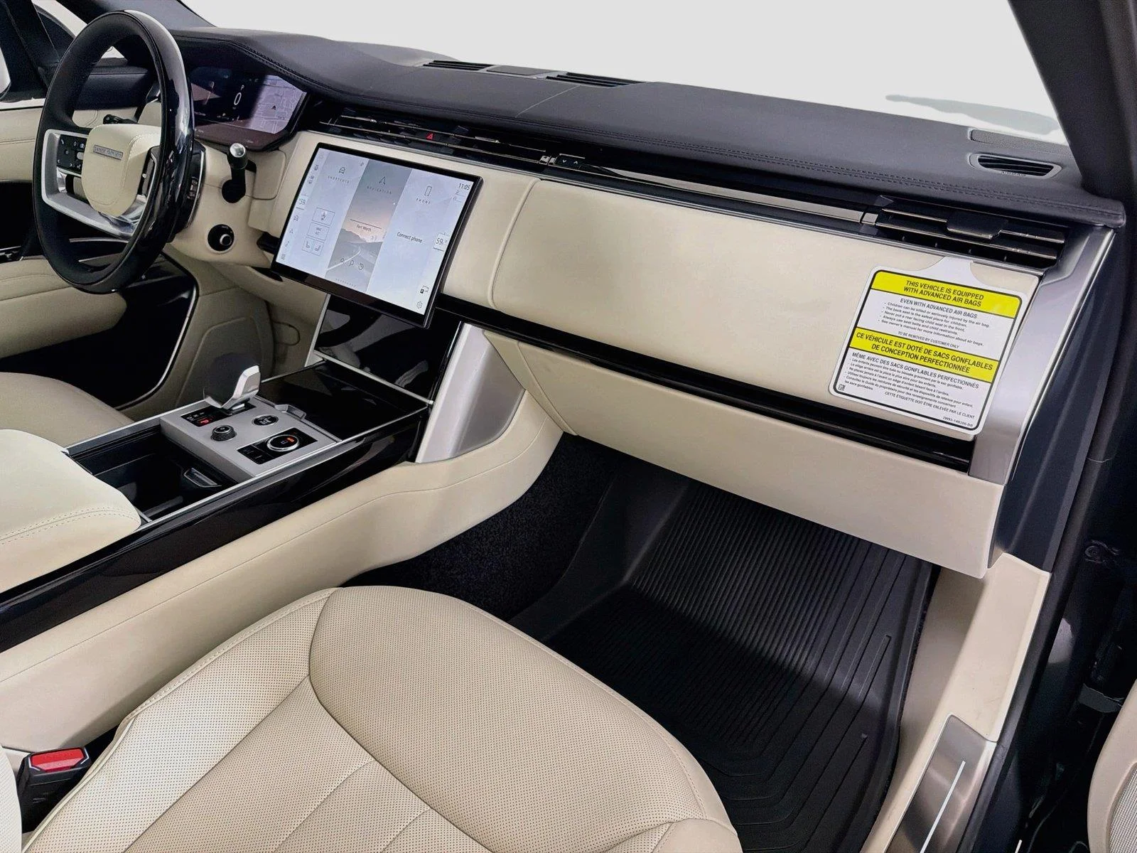 New 2027 Carpathian Grey Land Rover SE image 27
