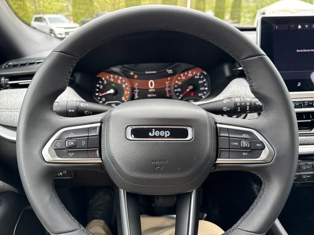 Used 2024 Bright White Clearcoat Jeep Latitude image 21