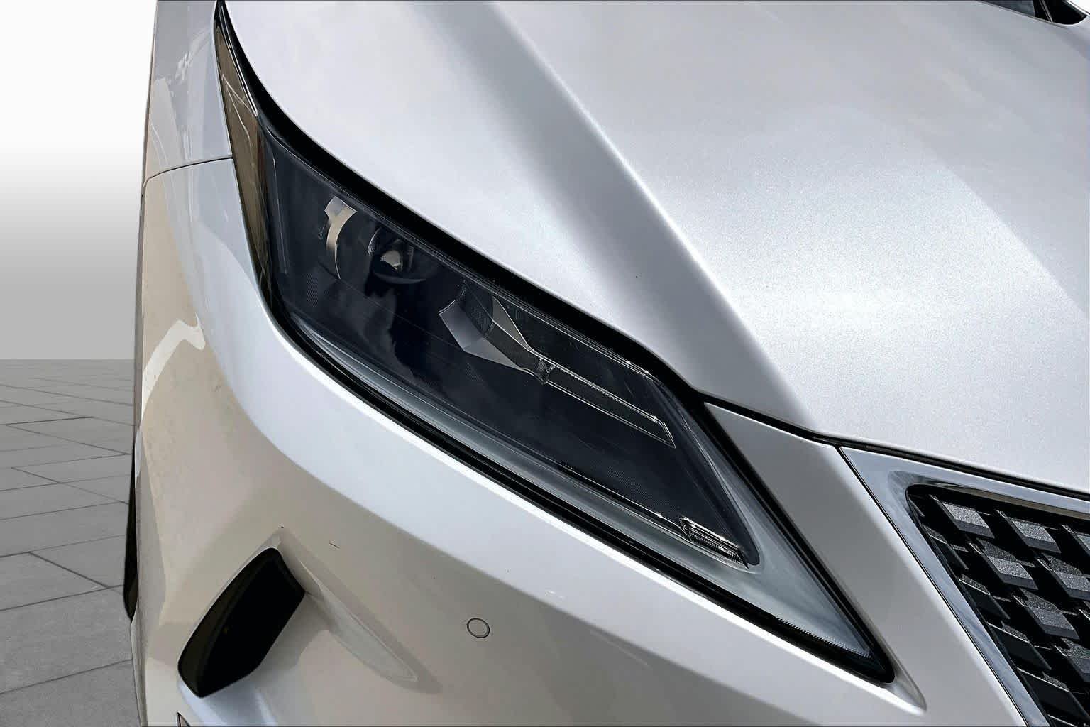 Used 2020 Eminent White Pearl Lexus  image 28