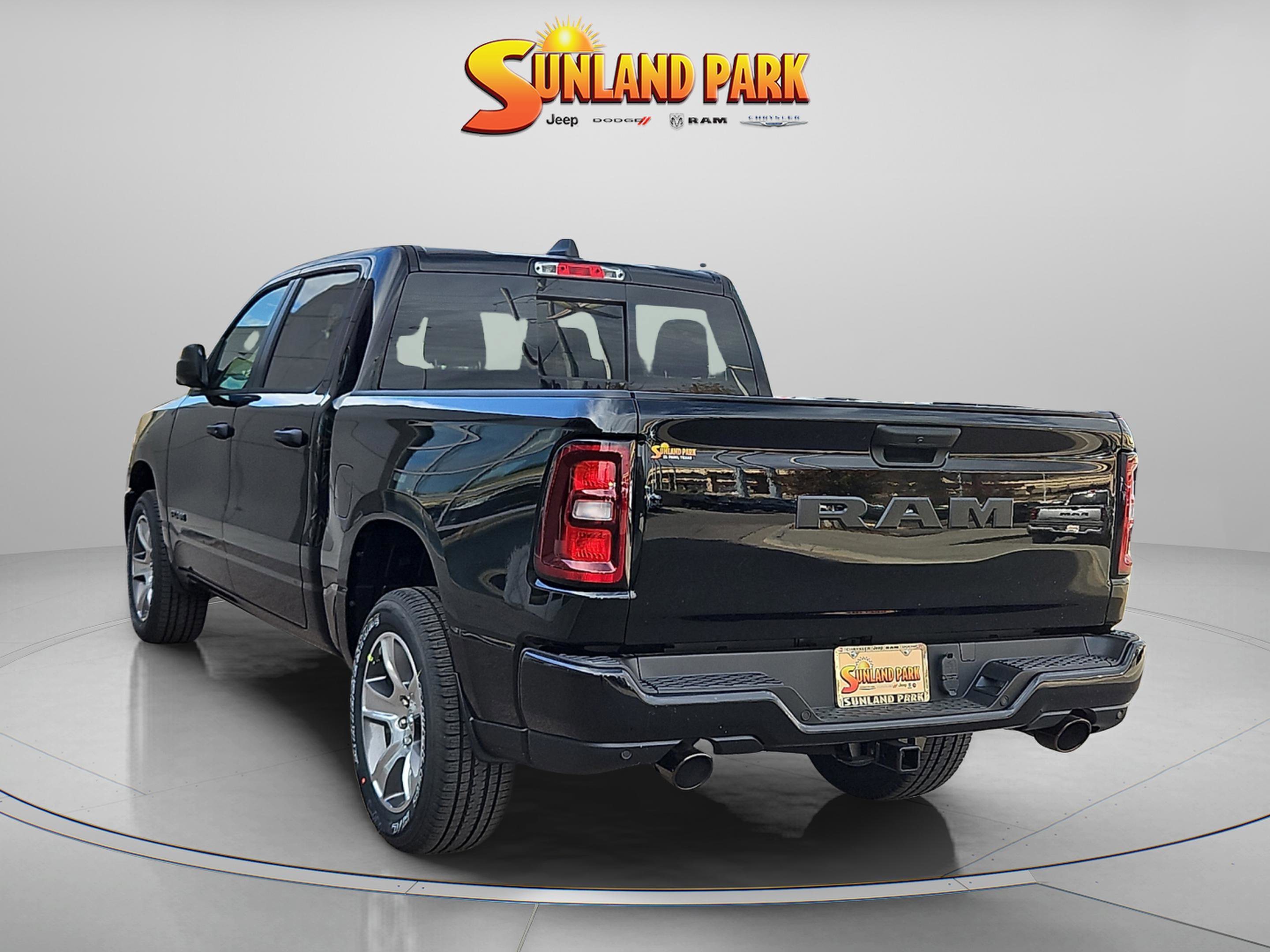 New 2026 Diamond Black Crystal Pearl-Coat Exterior Paint RAM Express image 3