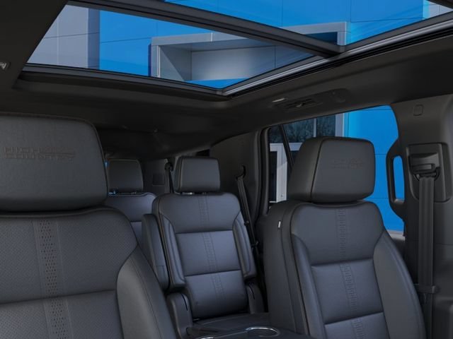 New 2026 Polar White Tricoat Chevrolet High Country image 25