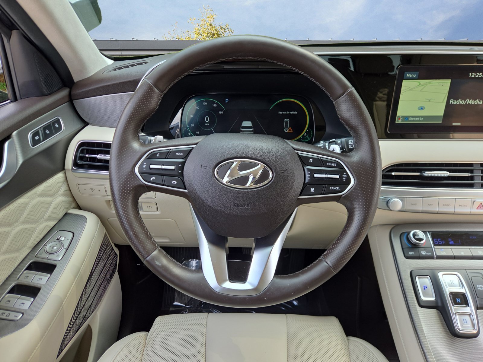 Used 2020 Black Hyundai Limited image 23