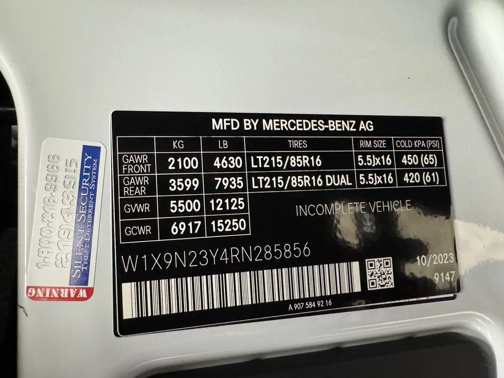 Used 2024 White Mercedes-Benz Standard Roof image 39