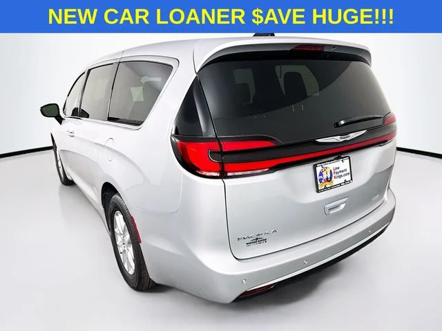 New 2026 Silver Mist Clear-Coat Exterior Paint Chrysler  image 5
