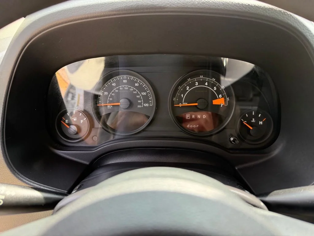 Used 2015 White Jeep Sport image 12