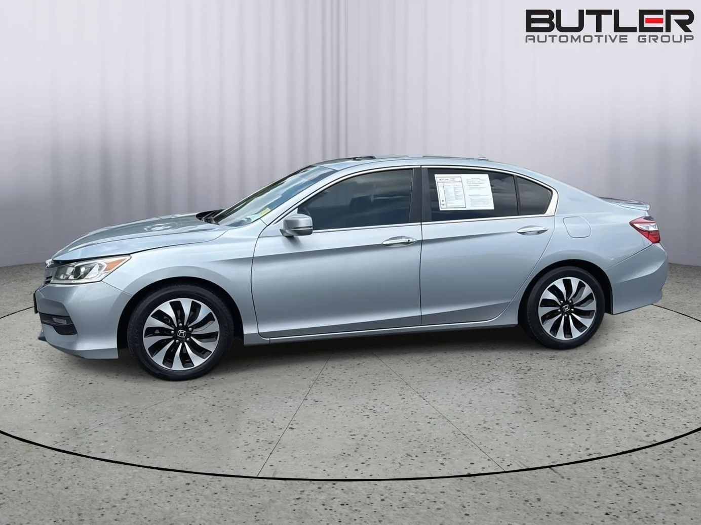 Used 2016 Lunar Silver Metallic Honda EX image 3