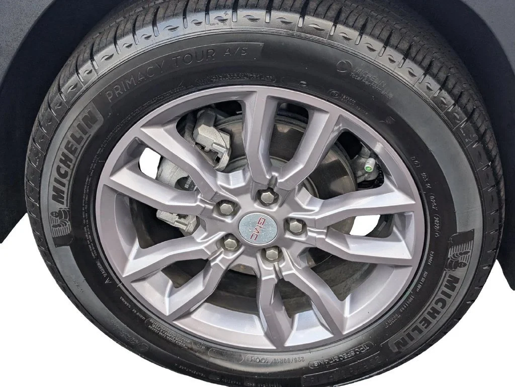 Used 2023 SUMMIT WHITE GMC SLT image 14