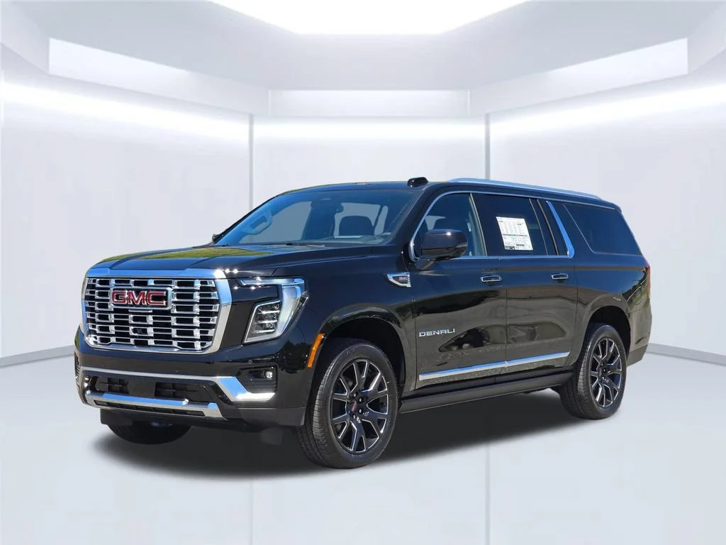 2026 GMC Yukon XL Denali - Photo 2