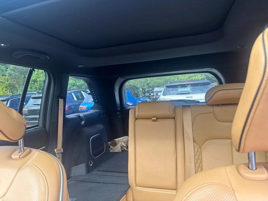Used 2023 Black Jeep Summit 4xe image 8