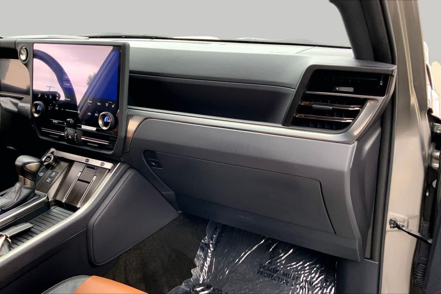 2024 Lexus GX Luxury+ - Photo 19