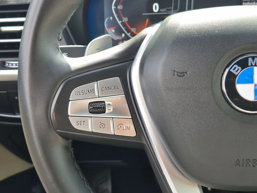 Used 2024 White BMW sDrive30i image 33