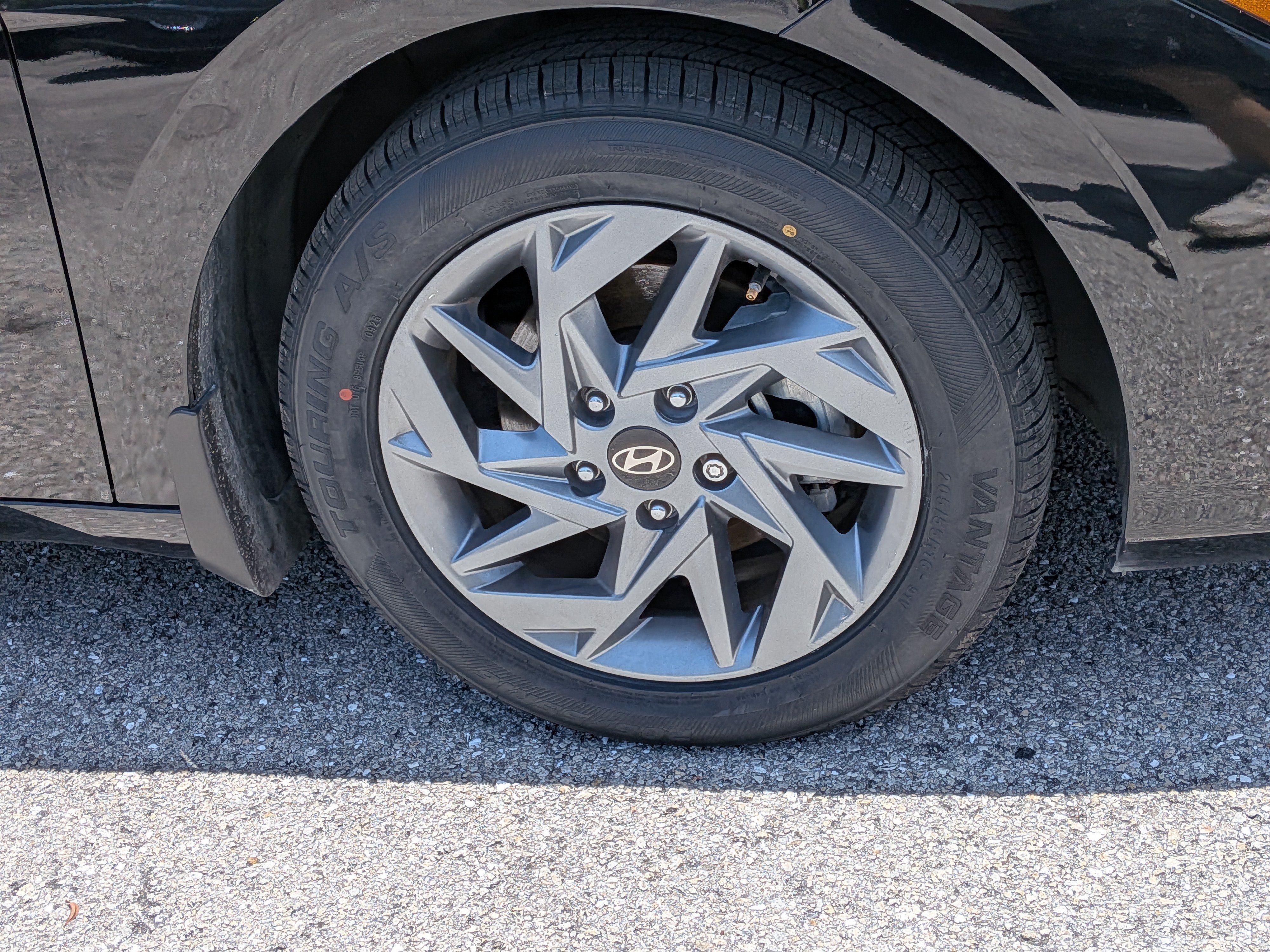 2024 Hyundai Elantra SEL - Photo 11