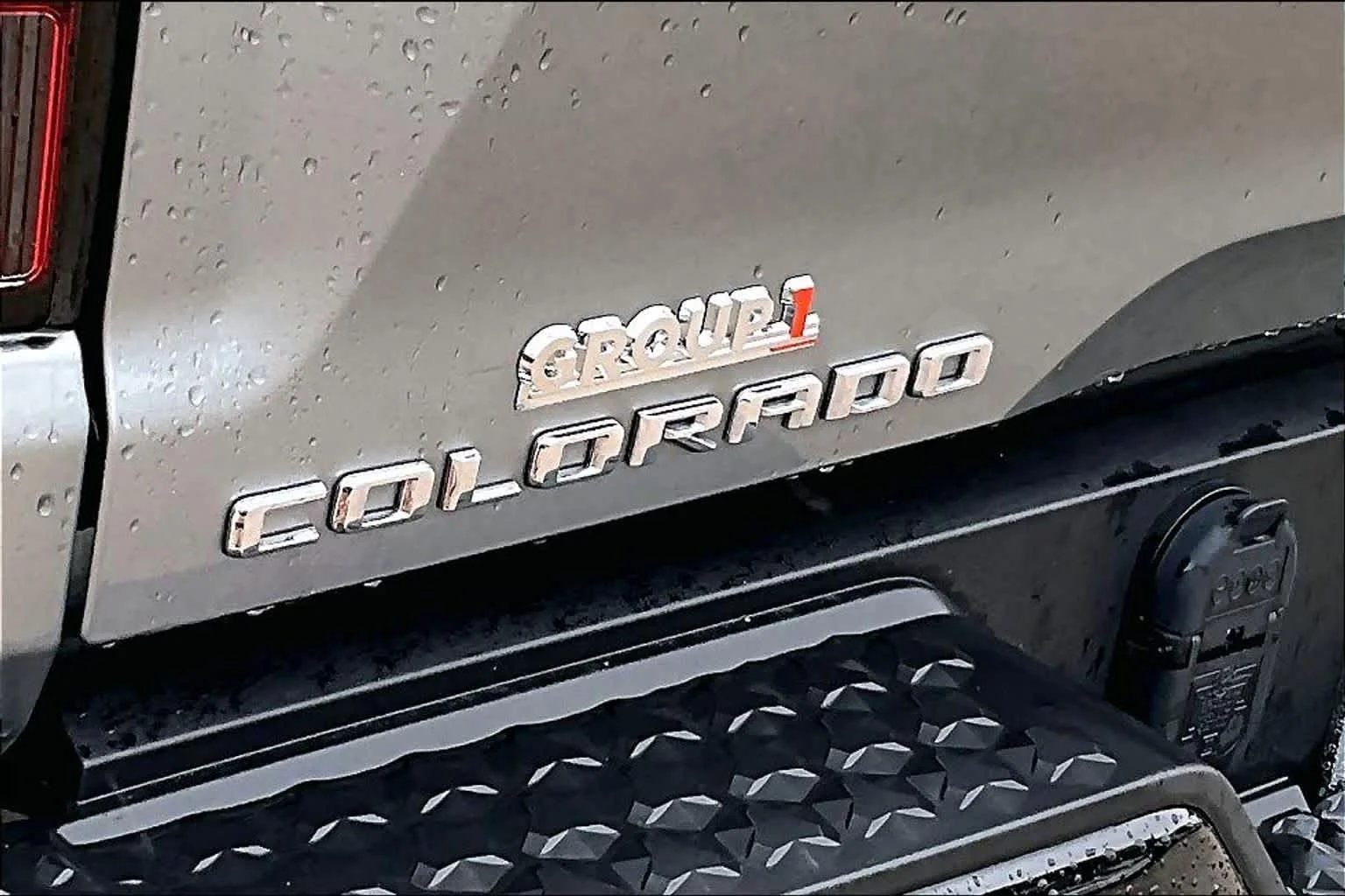 Used 2024 Sterling Gray Metallic Chevrolet 4WD Z71 image 30