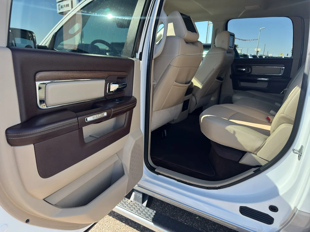 Used 2013 Bright White Clearcoat Ram Laramie image 14