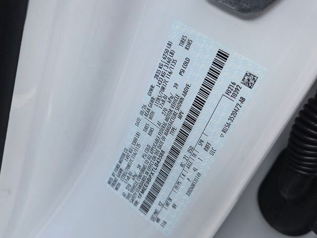 New 2026 Oxford White Ford Badlands image 18